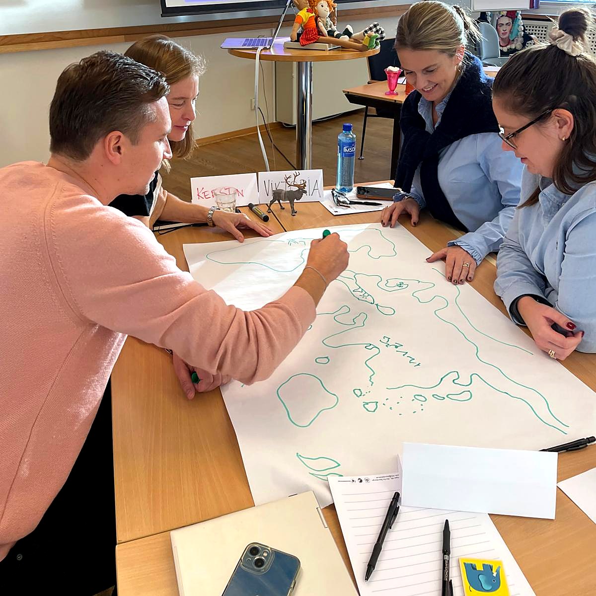Participants mapping ideas together